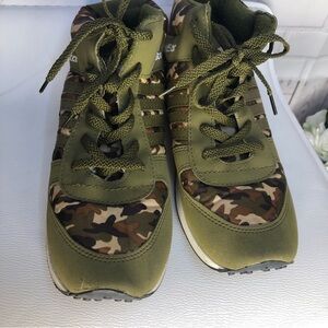 Goldstar Rare Shoes Men's 10 Vintage Sneakers Retro Green  Leather Rubber Army
